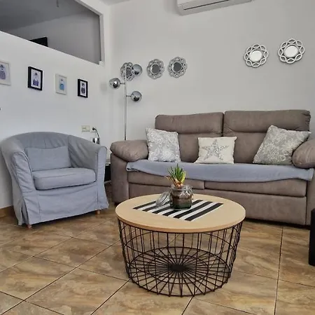 Marlenghi The Good Life Jumbo Centrum Apartment *